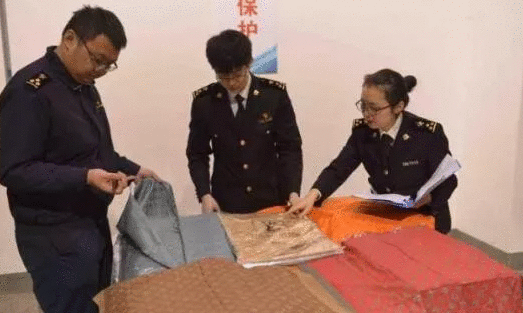 一個集裝箱里9000條“LV”圍巾全是假貨 ！涉案貨代公司、報關行被調查！